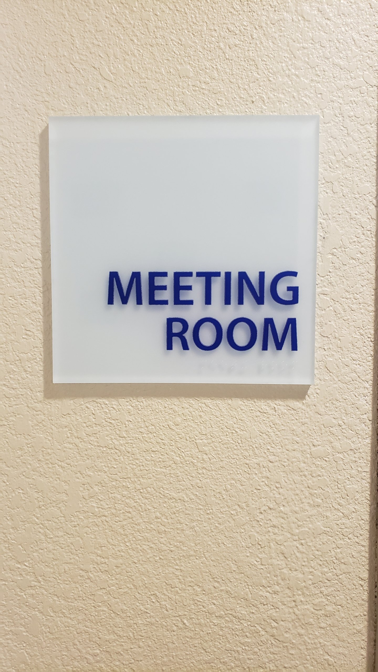 room-identifying-sign